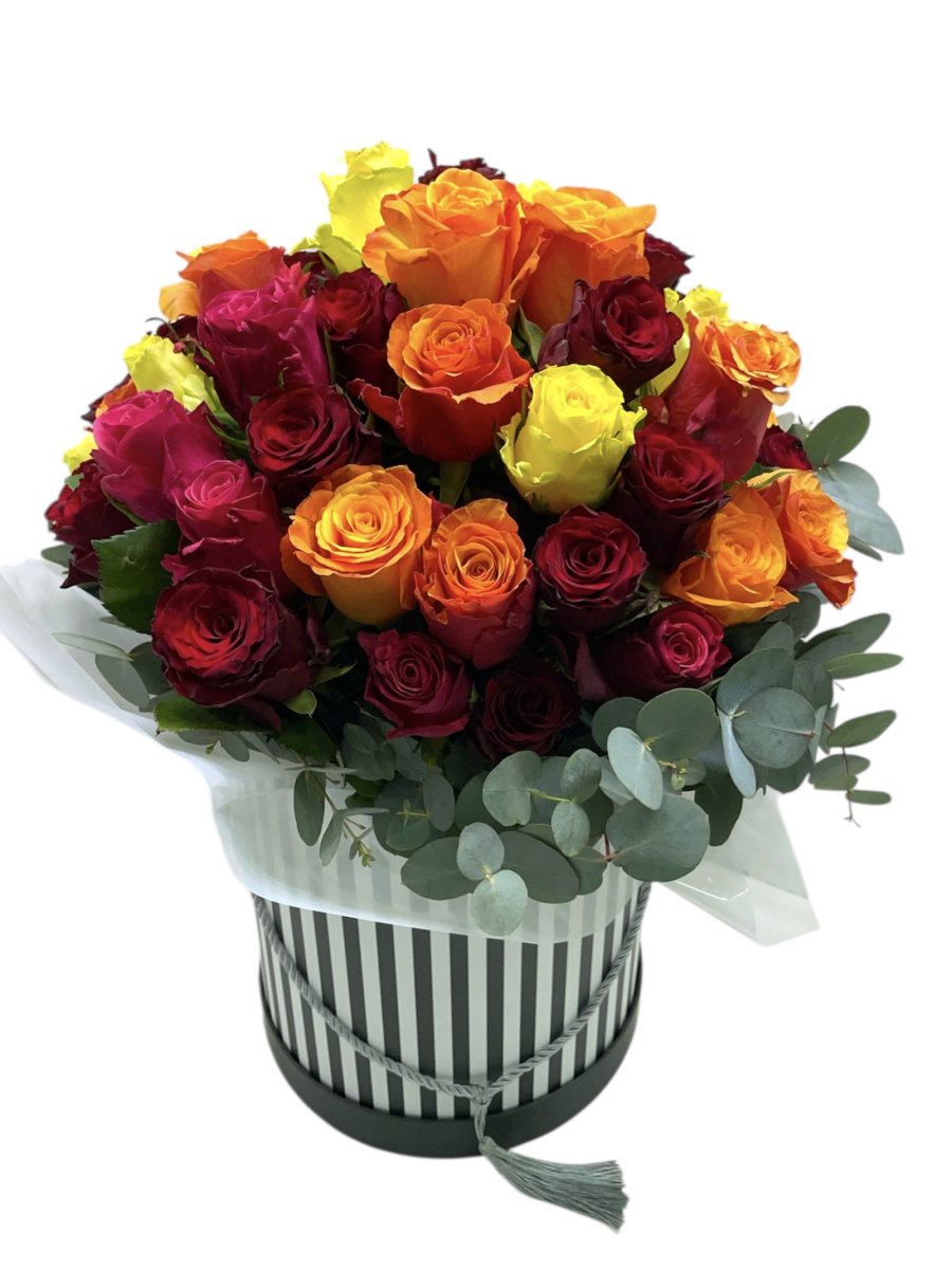 Colourful rose hatbox
